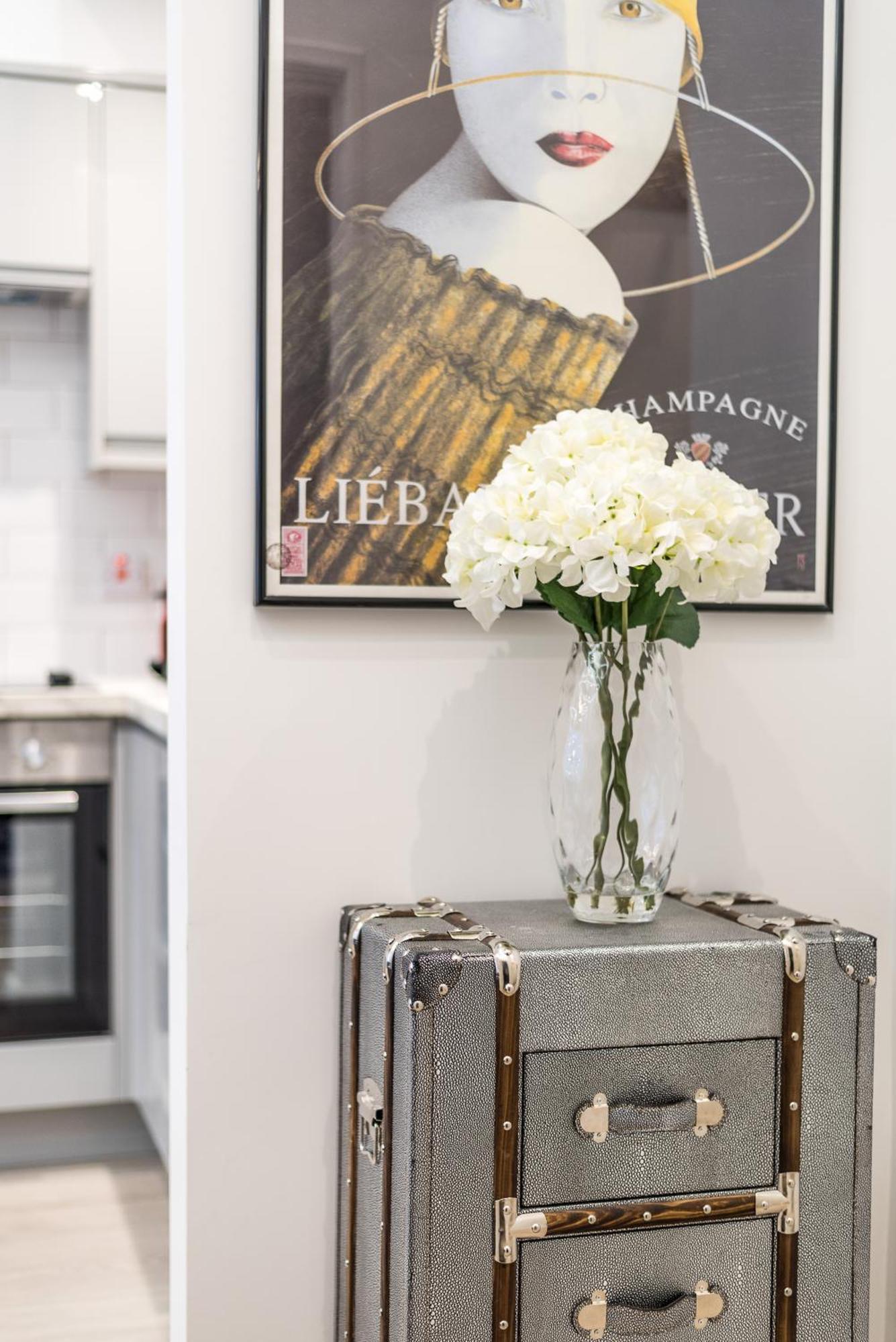 شقة Casa Italia Near Kings Road In Chelsea With Wifi & Washing Machine لندن المظهر الخارجي الصورة
